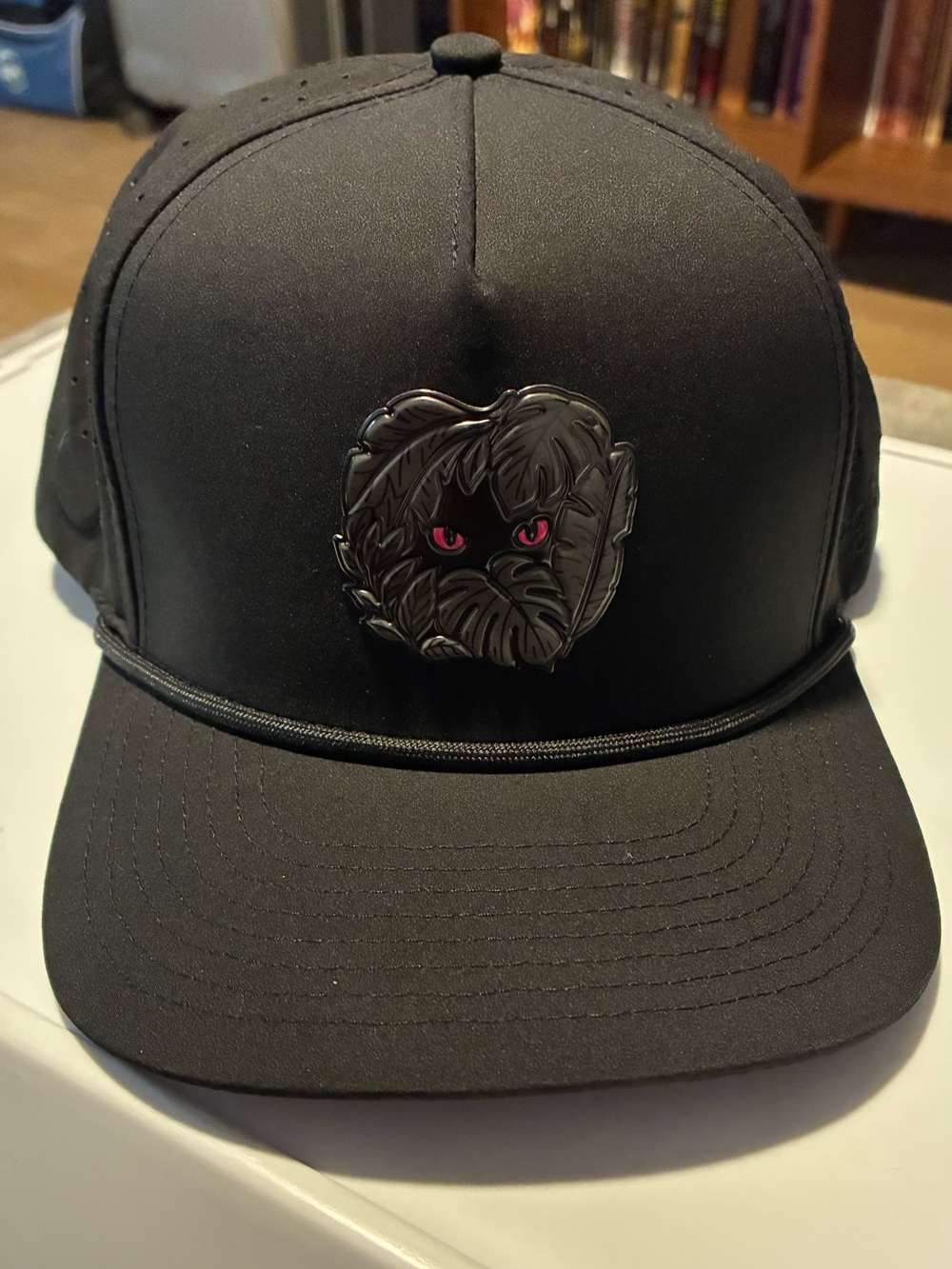 Logie joes Black Men's Snapback Hat with Purple Accent magnetic for ball marker